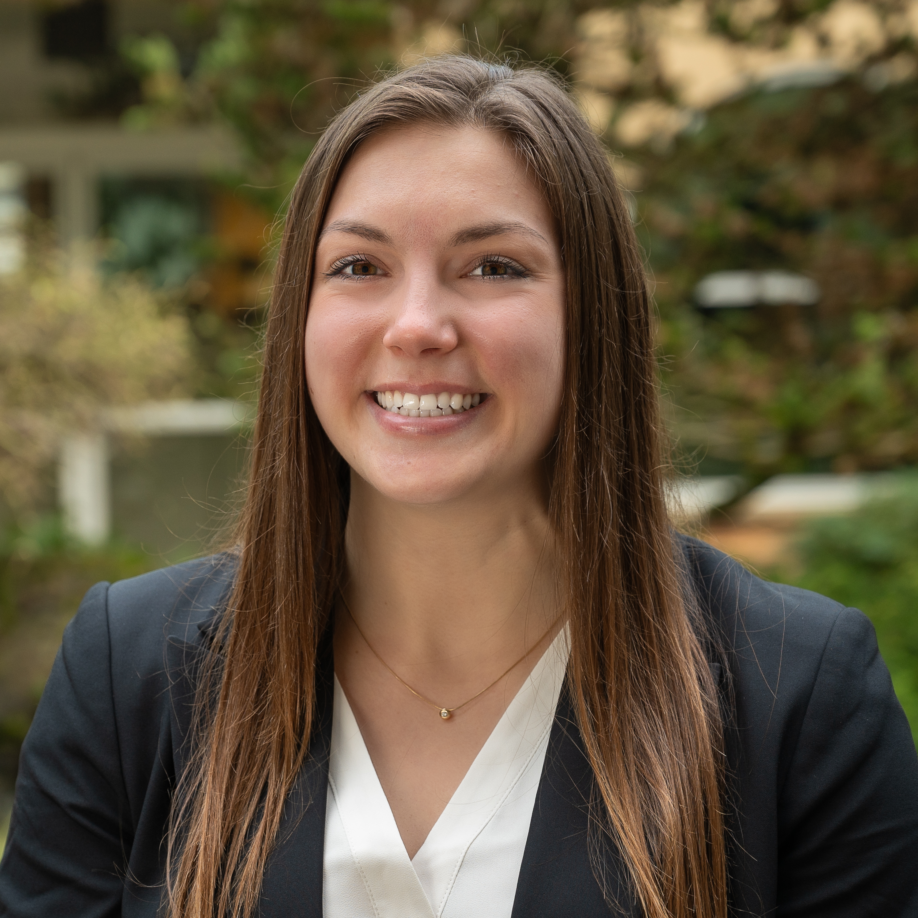 Annabelle Knox Howat